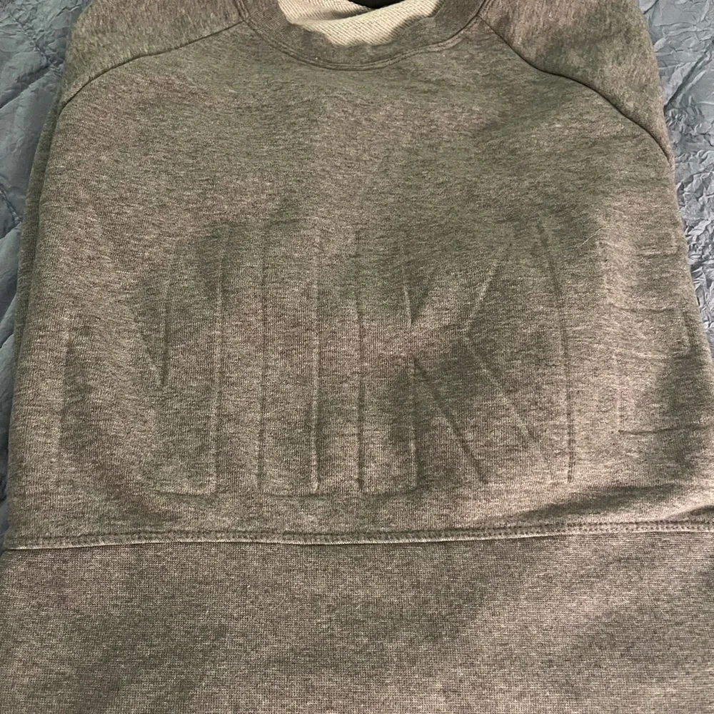 Nike Gray Cropped Sweatshirt. Embossed Nike On Front Womens Medium